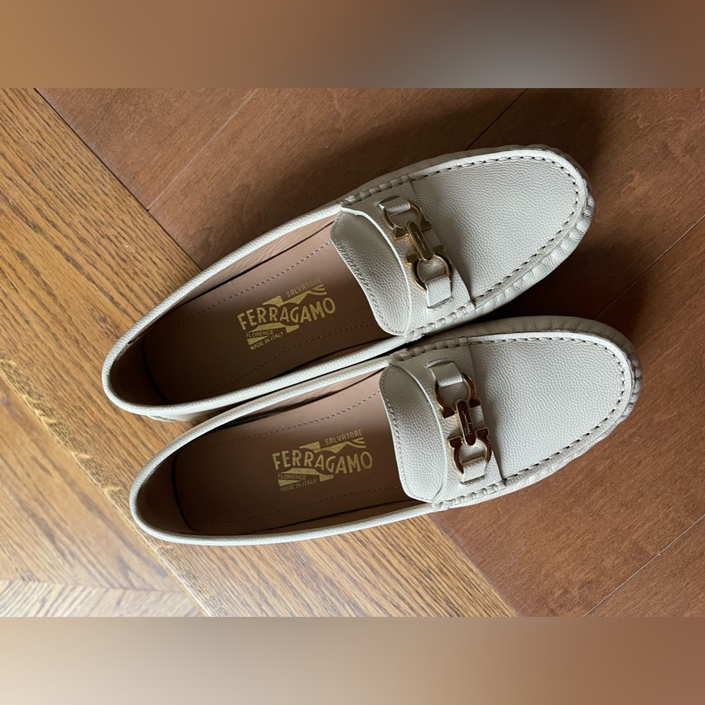 Salvatore Ferragamo Cream Loafers